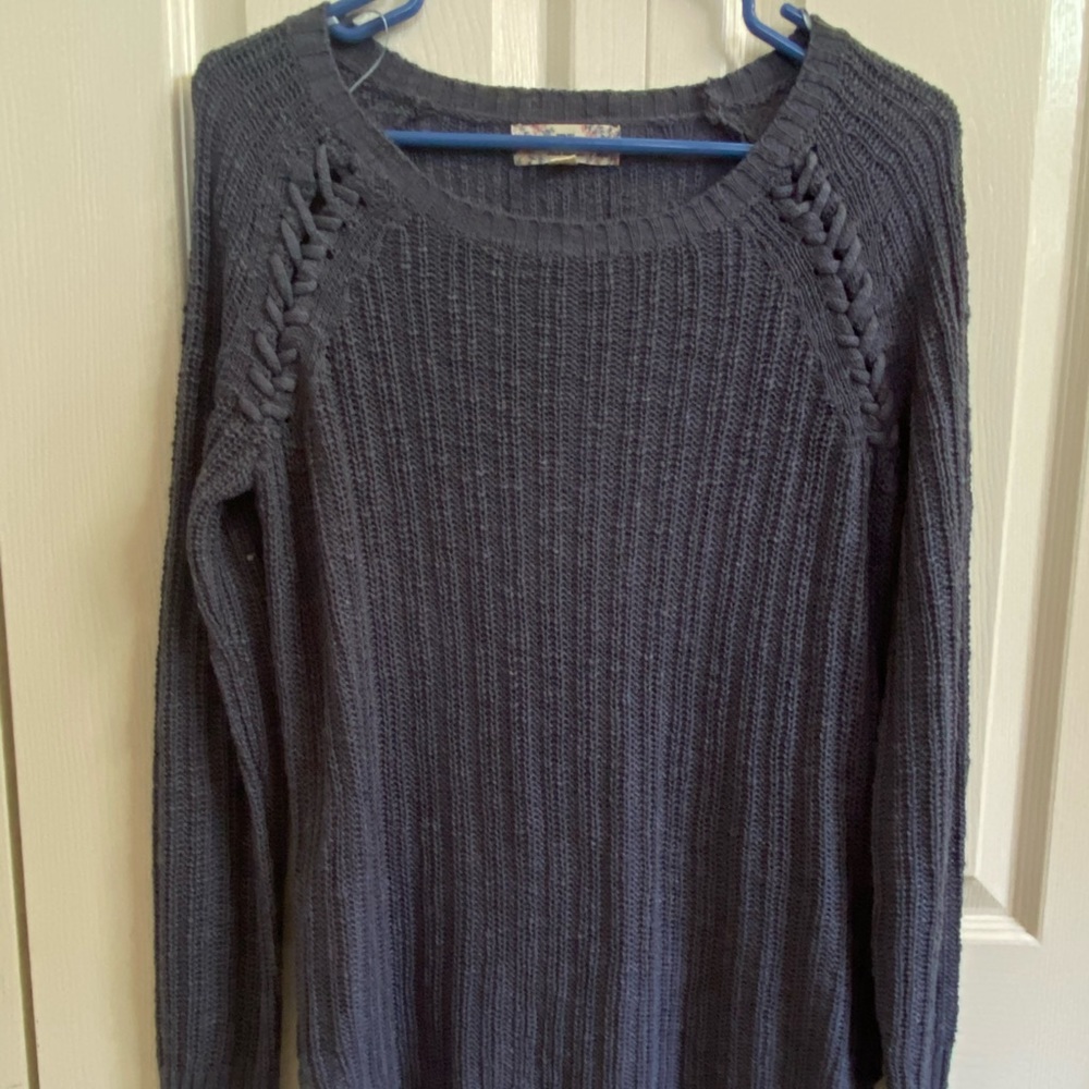 Light Weight Long Sleeve Knit Sweater
